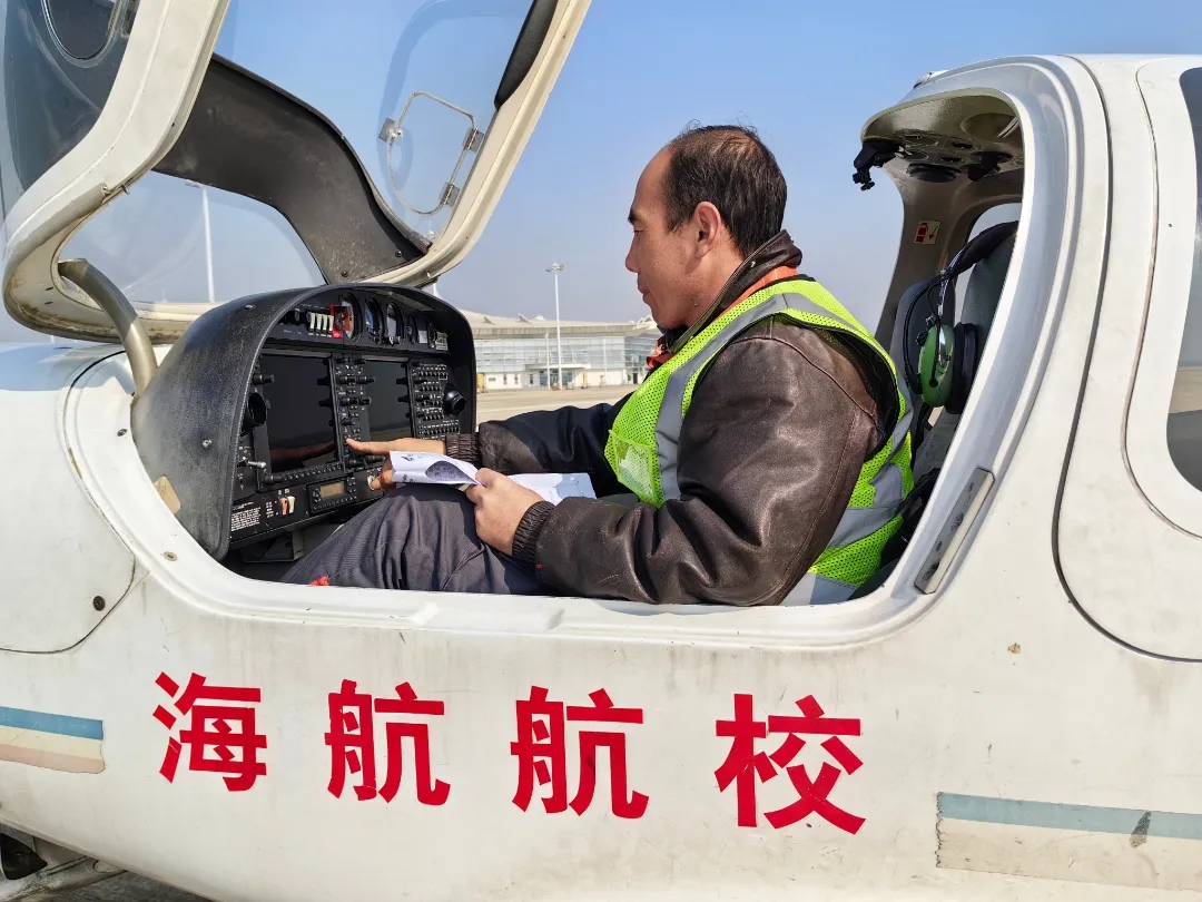 榜樣學(xué)習(xí)〡方大勞模馬里：憑聽力識(shí)別出發(fā)動(dòng)機(jī)異常
