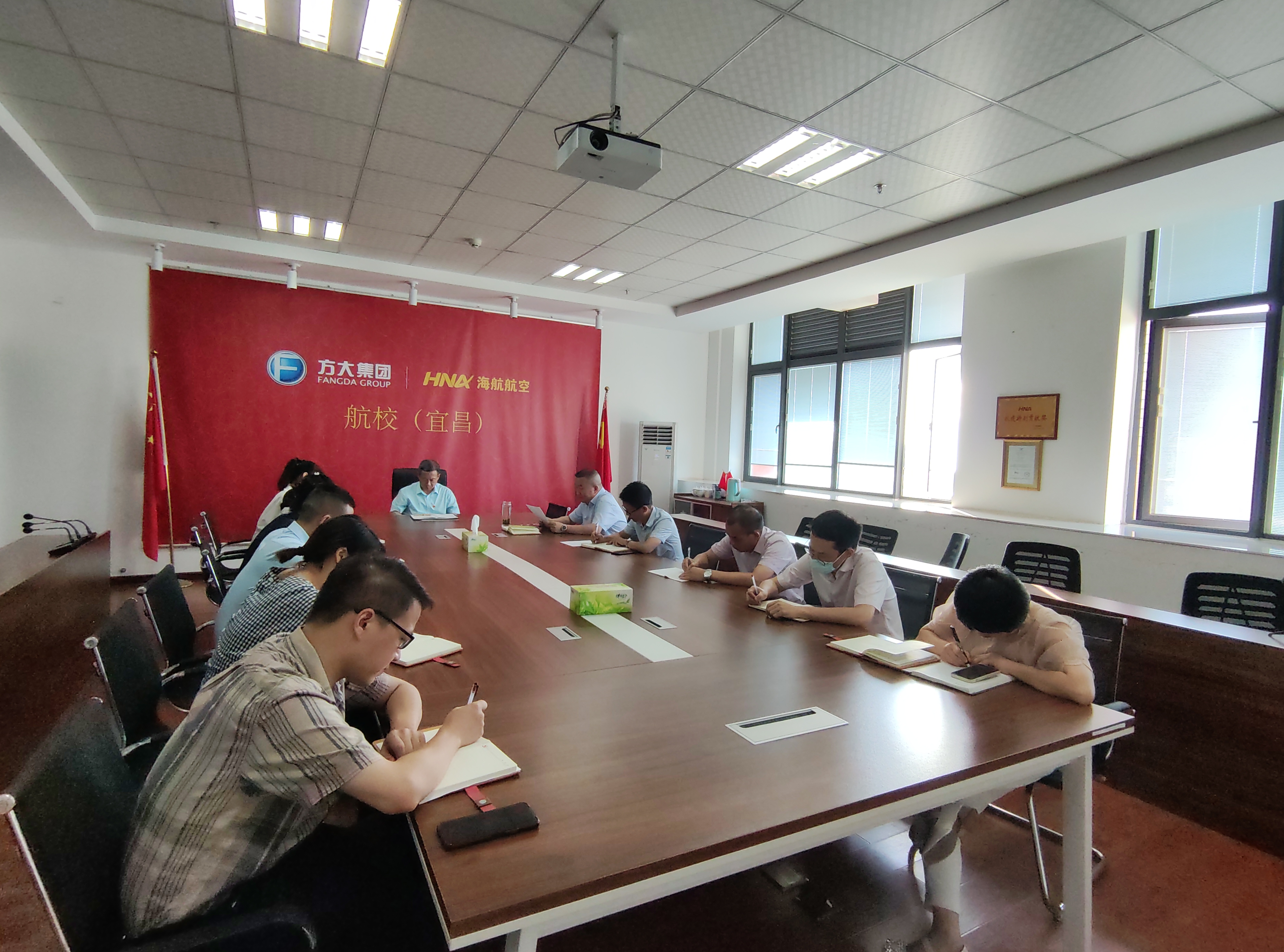 黨建為魂|海航航校召開(kāi)黨史學(xué)習(xí)教育專(zhuān)題民主生活會(huì)擴(kuò)大會(huì)議